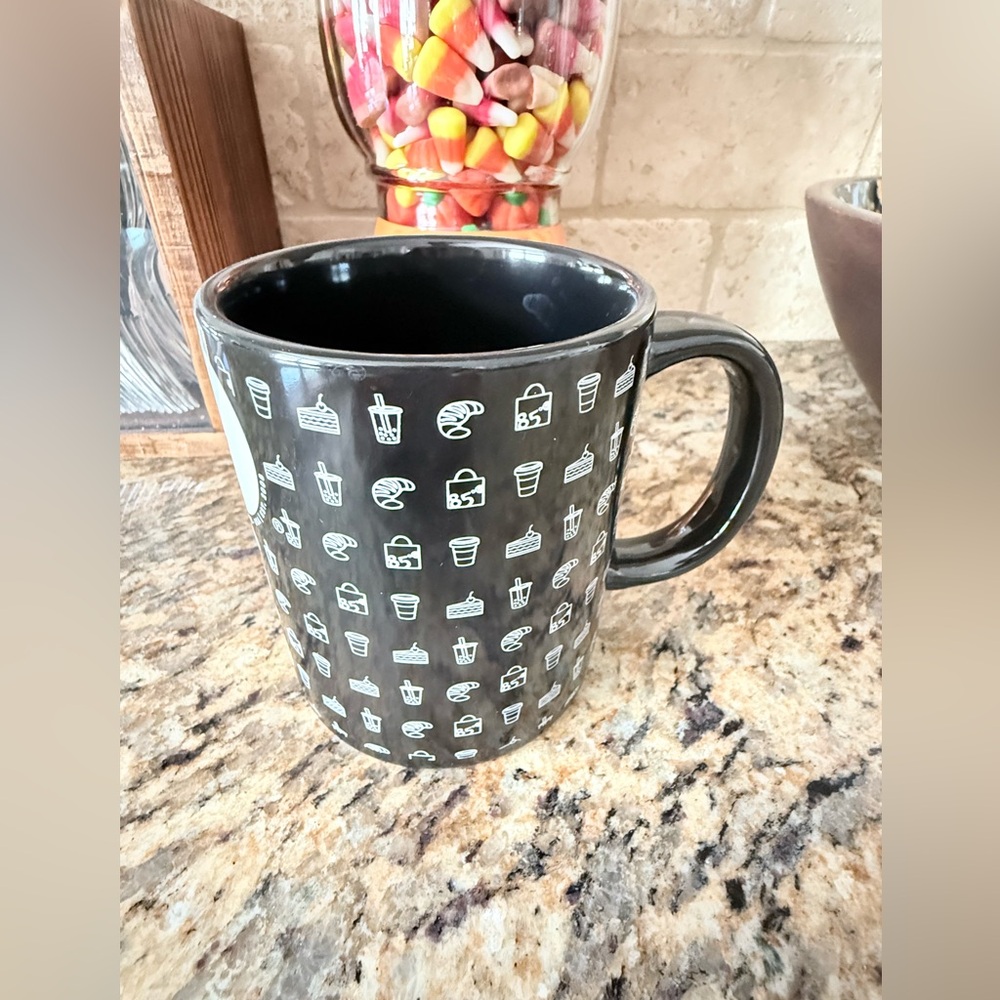 85 Degrees Bakery Cafe 12oz Black Coffee Ceramic Mug